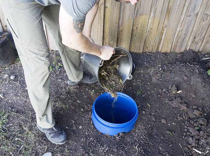 how to make a diy dog poo compost the green hub
