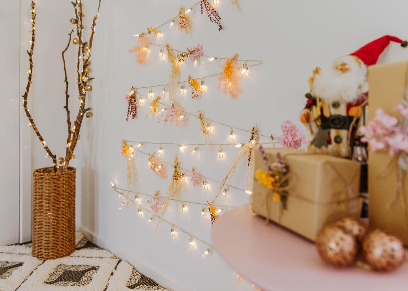 DIY Fairy Light Christmas Tree - The Green Hub