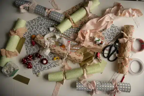 DIY Christmas Crackers Mama Owl