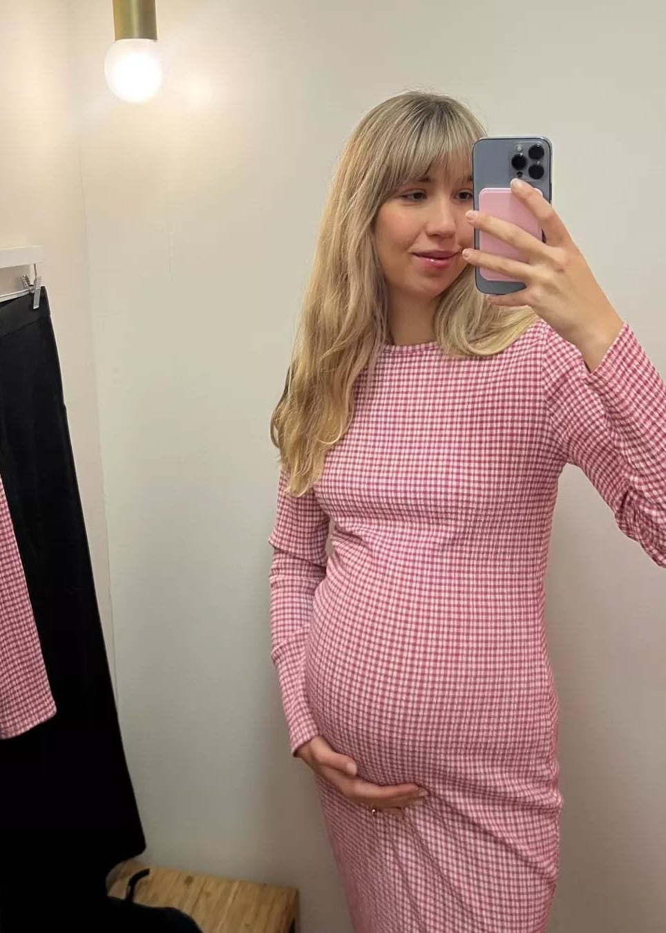 Kuwaii Pink Dress Pregnancy 25